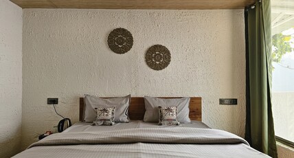 The Sweven NeerVan Room Type - AC Cottage With Mountain View