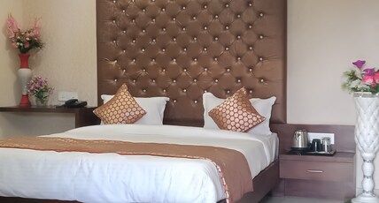 Hotel Grand Jayshree Room Type - Executive Room
