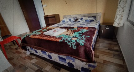 Ellickal Homestay Room Type - Budget Balcony room 1