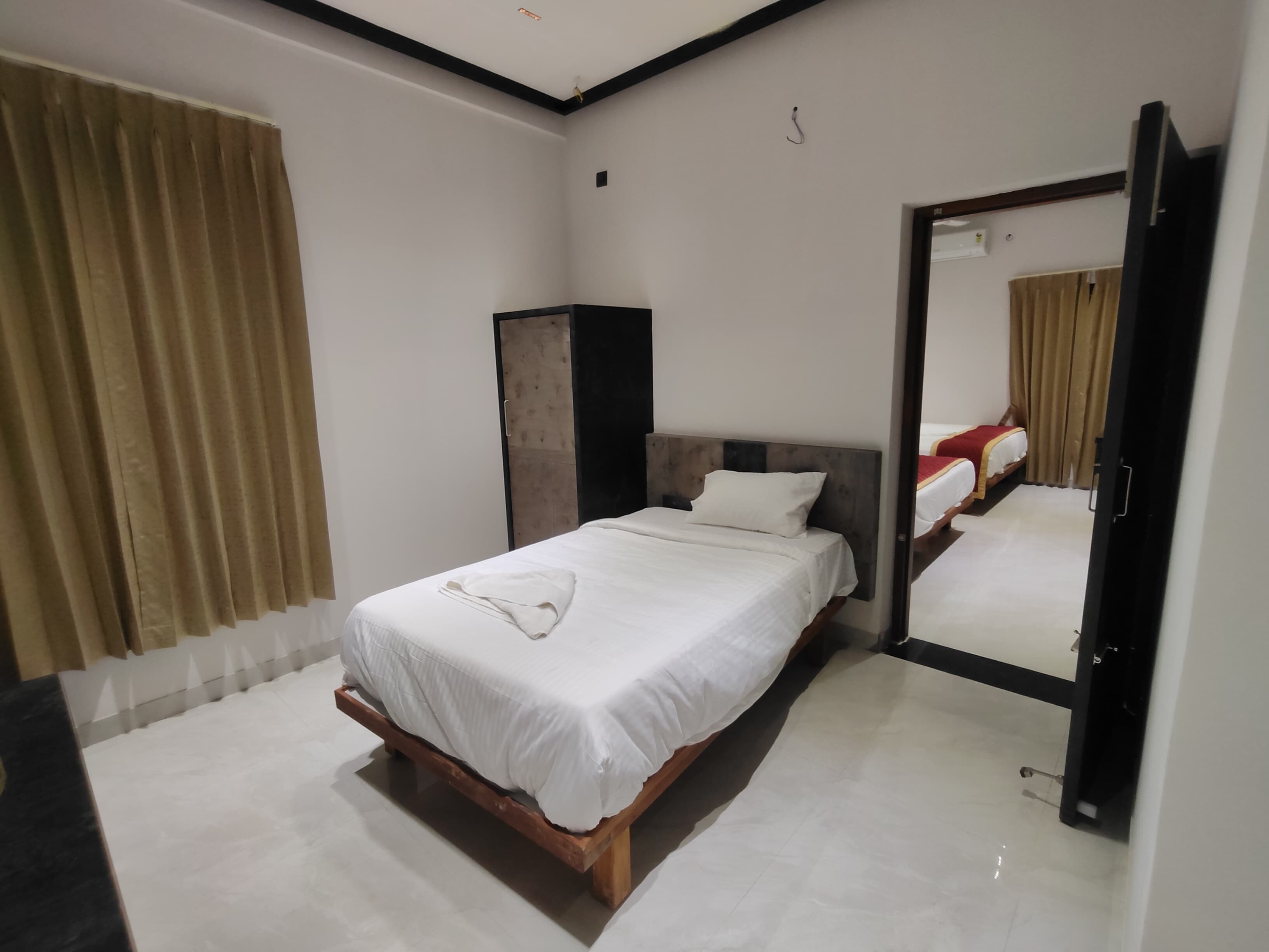 Shri Valli Residency - Tap to explore photos