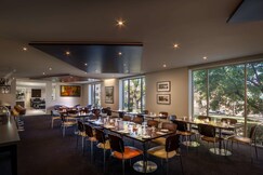 Best Western Plus Travel Inn Hotel