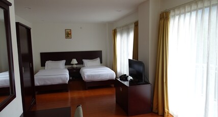 Dorji Elements Room Type - Suite Triple