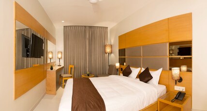 SRI AADHISH GRAND ( 40 KMS AWAY FROM PUDUKKOTTAI ) Room Type - Executive Room Ac