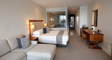 The Rees Hotel and Luxury Apartments Room Type - Superior Hotel Room