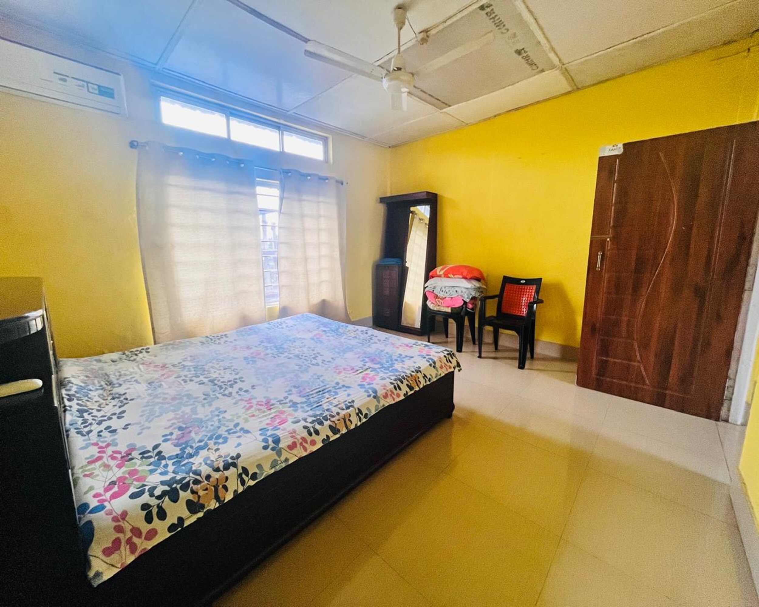 Sky Garden Homestay - Tap to explore photos