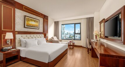 DLG Hotel Danang Room Type - Deluxe Double Room With Partial Sea View