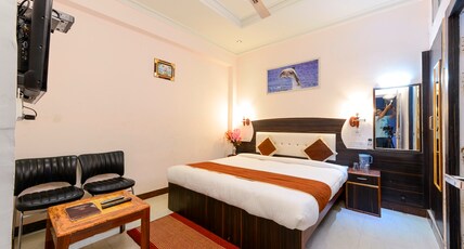 Rajmora Marit Hotel Agra Room Type - Deluxe Room
