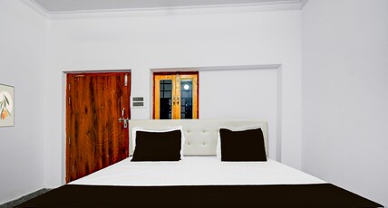 Hotel O Shri Balaji Marriage Lawn And Hotel Room Type - Classic