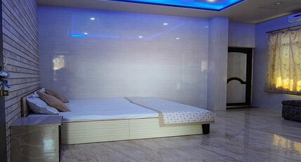 Dwarika palace Mathura Room Type - Double bed room ac