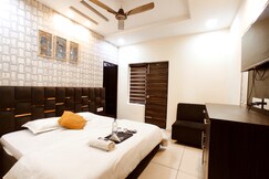 Rooms of HOTEL CRYSTAL - Comfortable & Smart Rooms By SKY Hotels & Homestays
