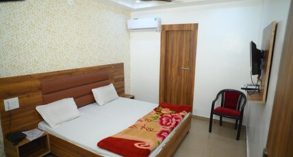 HOTEL GANGA PALACE Room Type - Standard NON AC Room