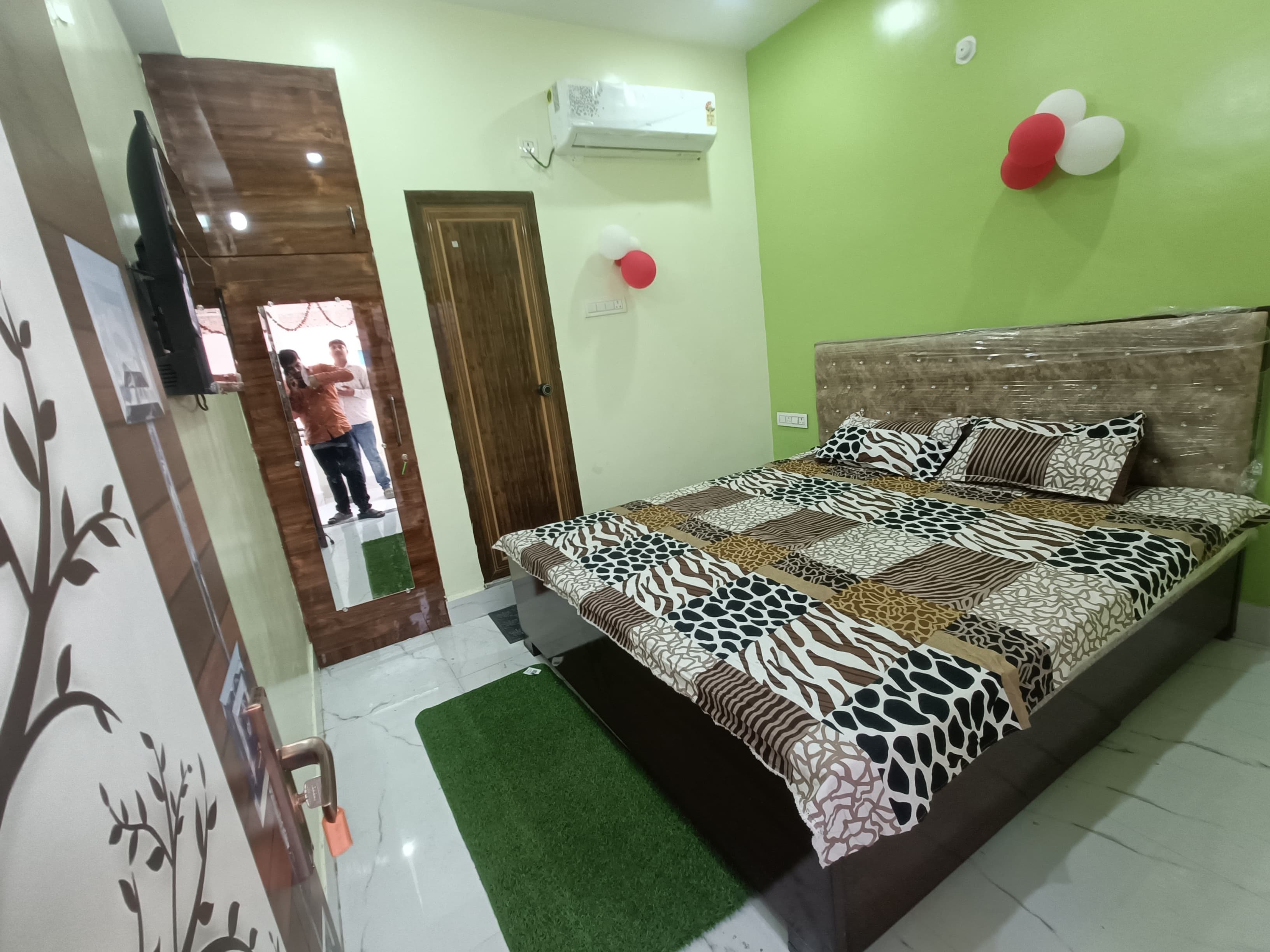 Hotel Krishna Ravi Inn Banquet Hall - Tap to explore photos