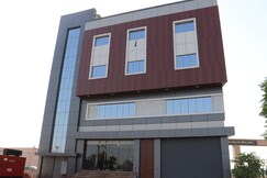 Rooms of Hotel Niraj Deep