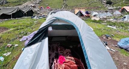 Shiva Backpackers - 100 Mtrs From Temple Room Type - Decathlon Tent ( 3 Person ) A1 Luxury