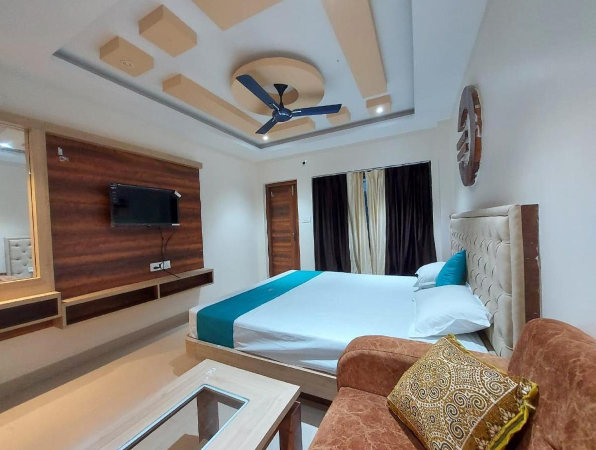 Hotel Menat - Tap to explore photos