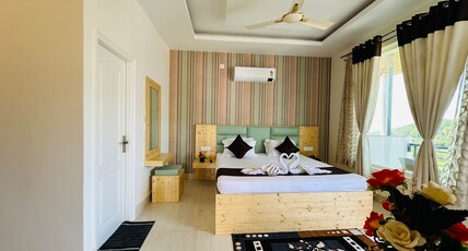 Staycation By Him Holiday Venture Room Type - Premium Family Suite With Terrace garden