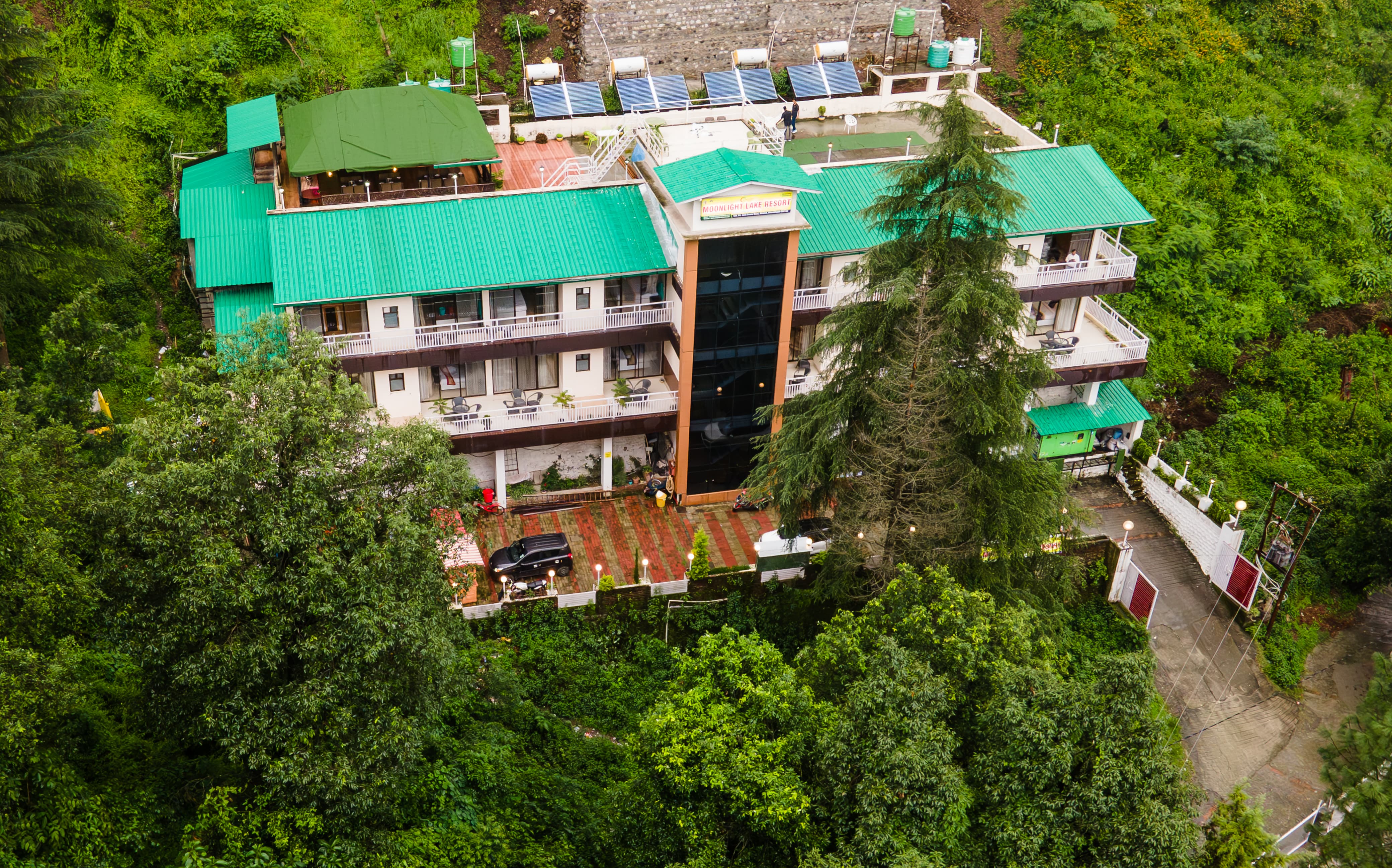 Moonlight Lake resort@Bhimtal Lake - Tap to explore photos