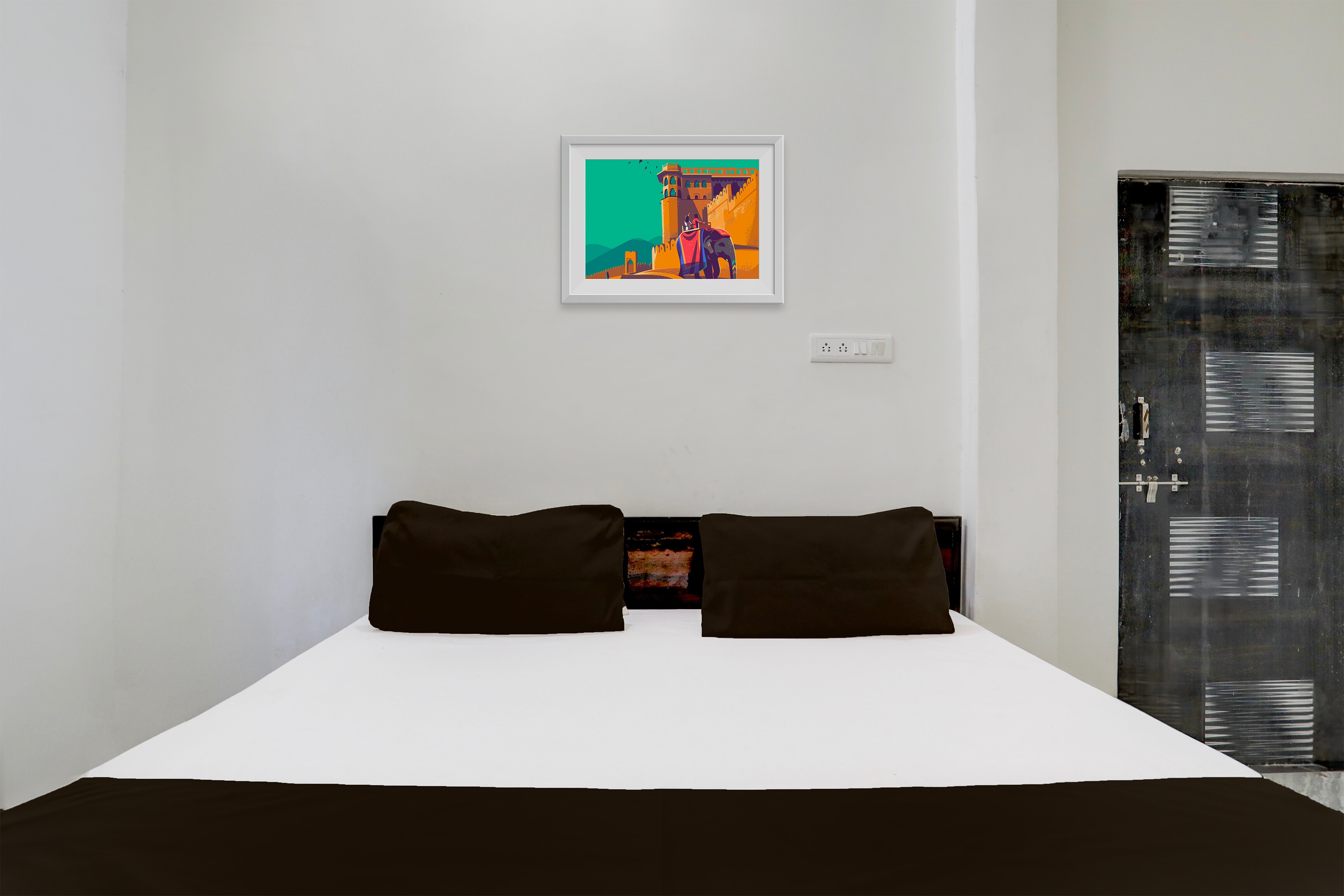 Hotel O Priyanshu Residency - Tap to explore photos