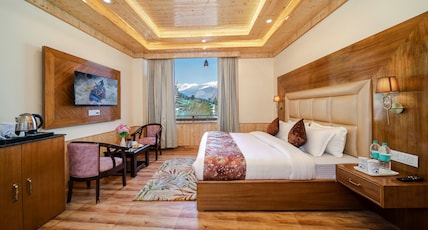 Triple A by Joystays Room Type - Deluxe Room with Balcony and Mountain view Triple A by Joystays Room Type - Deluxe Room with Balcony and Mountain view