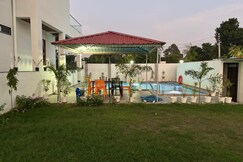 7bhk luxurious villa in badi