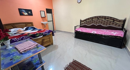 Shivank Palace Room Type - Deluxe AC Room