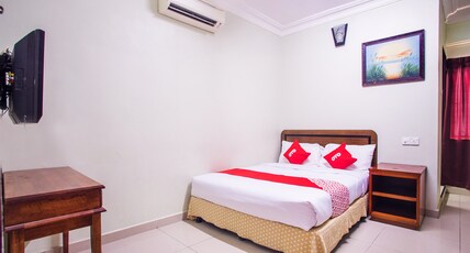 Hotel O Casavilla Hotel Room Type - Standard Queen