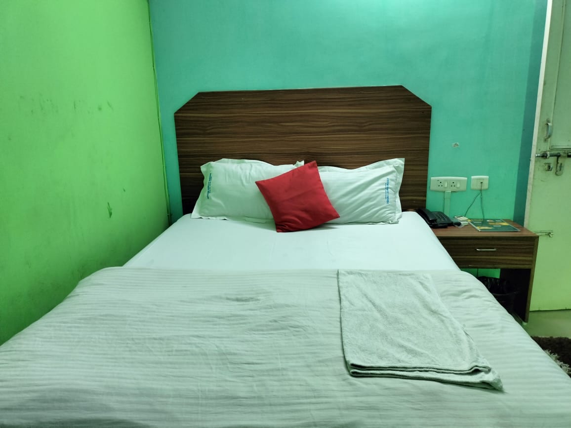 Atithi Guest House - Tap to explore photos