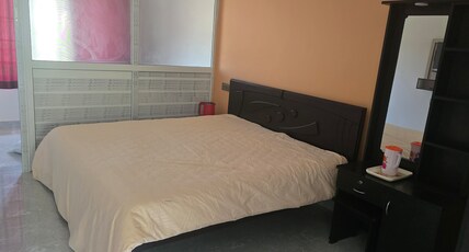 Lc homestays Room Type - Bedroom 6