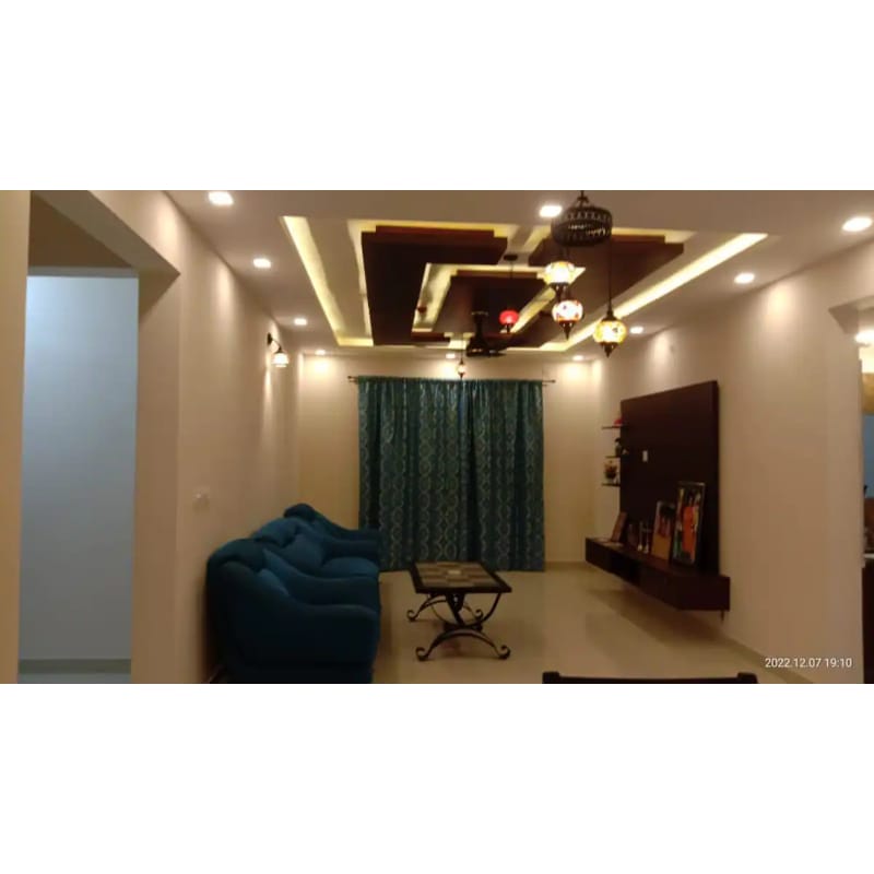 Luxurious 3BHK 34th Floor Lakeview - Tap to explore photos
