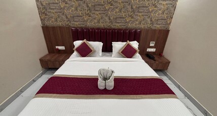 Hotel Paramveer Room Type - SUITE ROOM