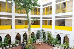 Bloom Boutique | Signature Towers