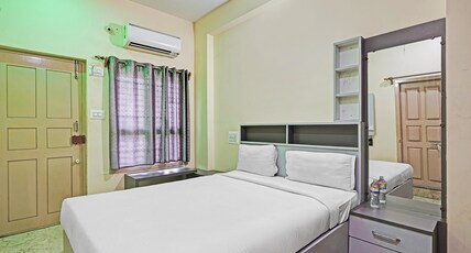 FabHotel Shrinidhi Comfort Room Type - Deluxe Room