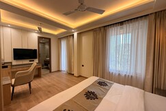 Rose Wood Hotel