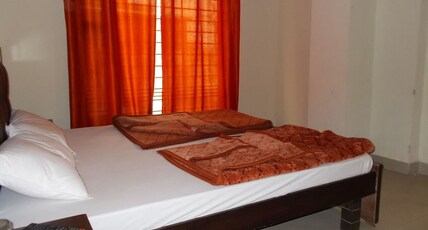 HOTEL HOT CHOP. Room Type - Super Deluxe