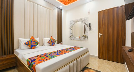 FabHotel Metro Star Room Type - Deluxe Room