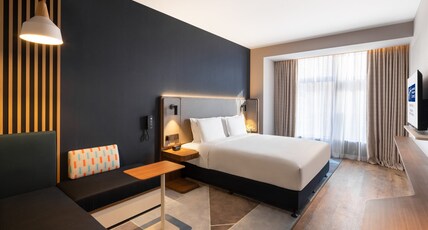 Holiday Inn Express QINGDAO JINSHUI Room Type - 1 King Standard Extra Floor Space