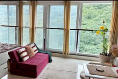 Casa Zen Spacious Studio Apt Baner Pashan