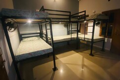 Rudra Backpackers Hostel