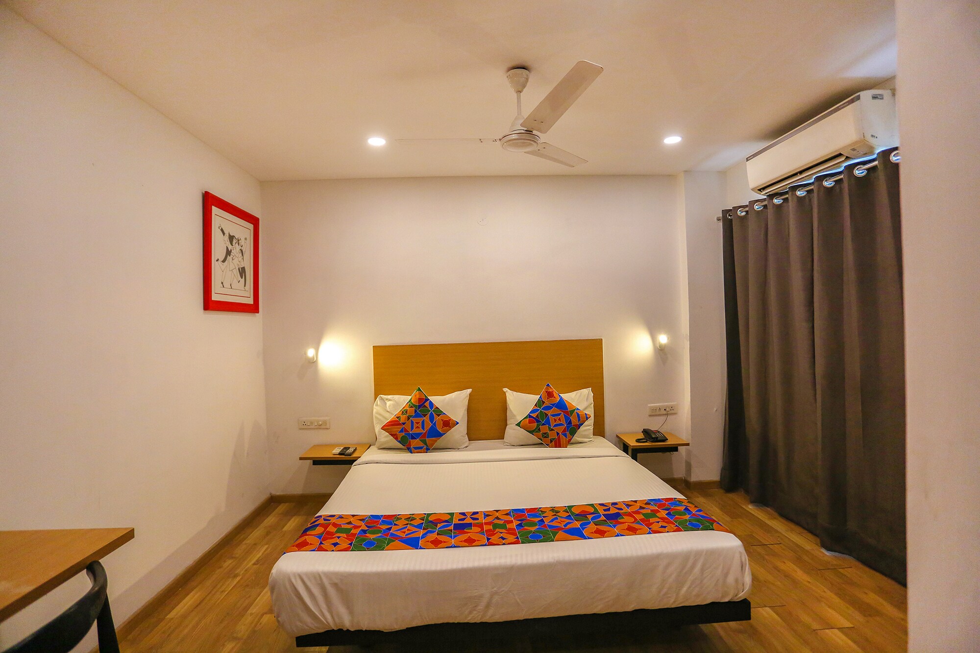 FabHotel Paschim Vihar - Tap to explore photos