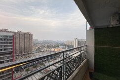 Modern Luxe Studio Ambience Cozy Stylish Stay