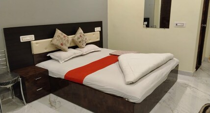Hotel Panchshil Room Type - Deluxe Room - AC
