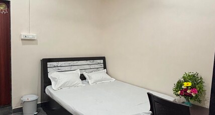 Hotel Yashdeep Room Type - Bedroom 9
