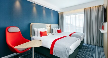 Holiday Inn Express GRIMSBY Room Type - 2 Single Standard with Free Hot Breakfast