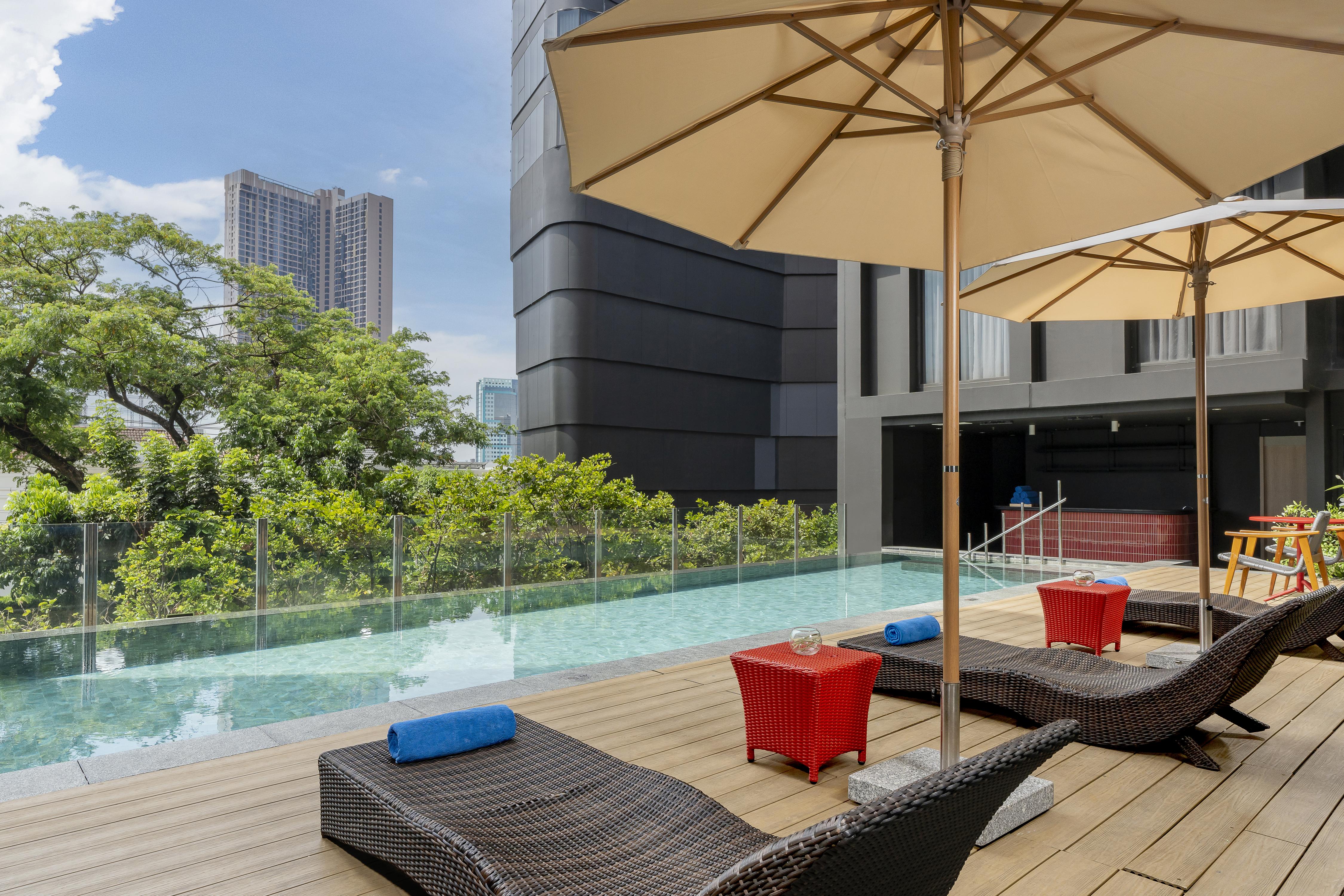 Oakwood Studios Sukhumvit Bangkok - Tap to explore photos