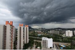 1BHK Highway View : Designer Luxury Golf Estate : Expressway View