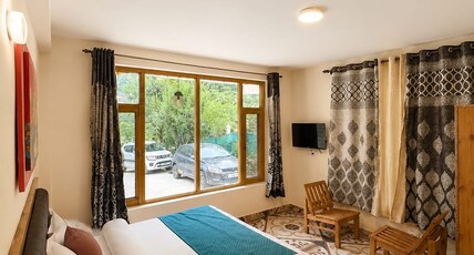 The Nature Crest Manali Room Type - Deluxe Room