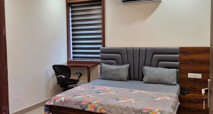 HOTEL VISTA Room Type - Deluxe Room with Front View