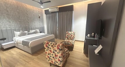 Kaara Gurgaon Room Type - Premium Room