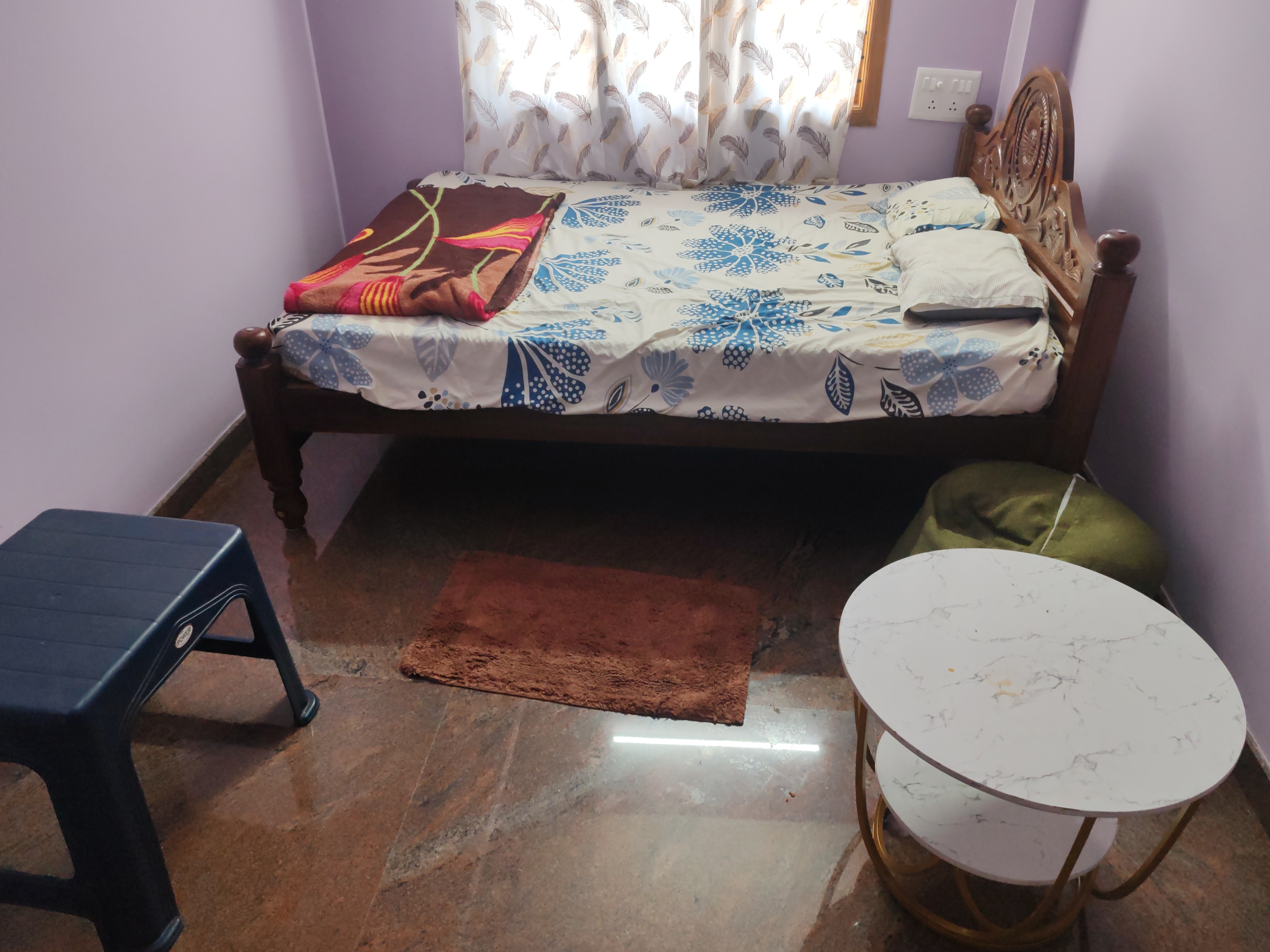 New look home stay - Tap to explore photos