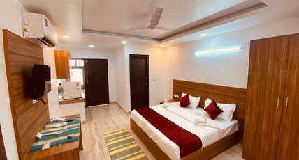 AS Global at Noida Nearest Jaypee Hospital Room Type - Deluxe Room